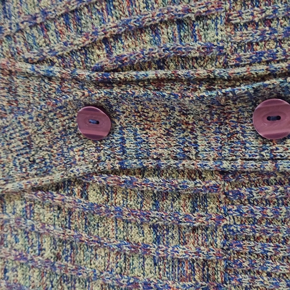 Beautiful Multicolor Sweater - Picture 9 of 9